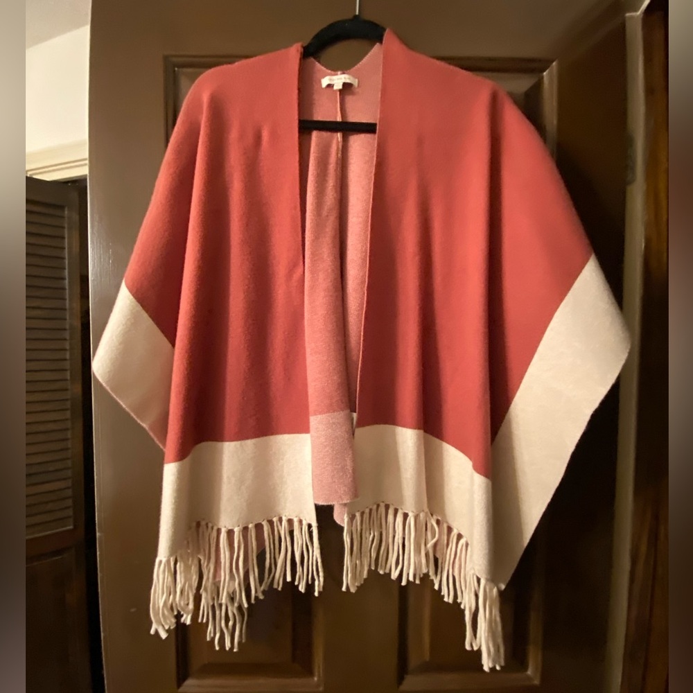 Ruana XS NWOTS Rust and Ivory XS